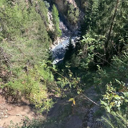 Chasa Tusa 아파트 *