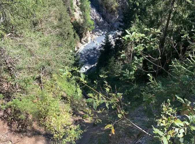 Chasa Tusa Apartamento *