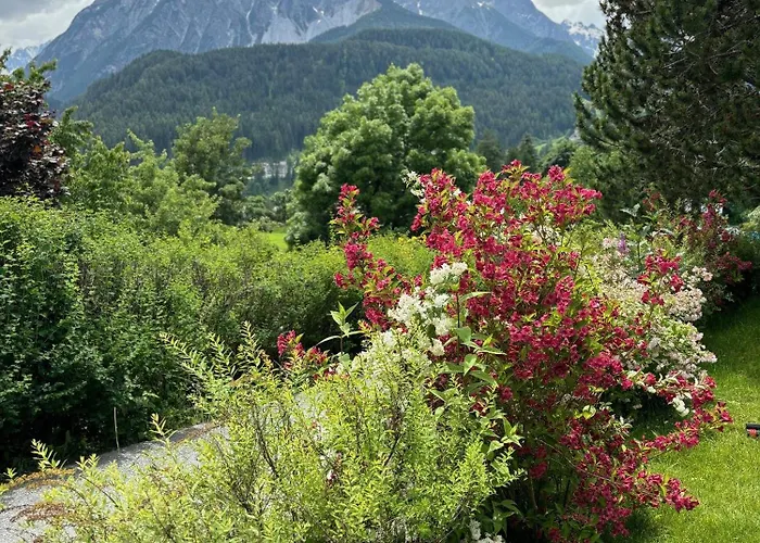 Chasa Tusa Apartamento *