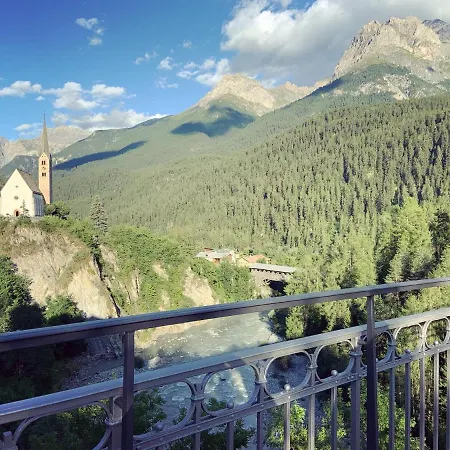 Chasa Tusa Apartman Scuol