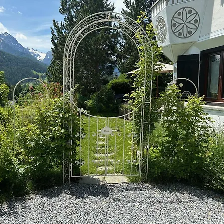 Apartment Chasa Tusa Scuol